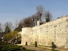 Remparts de la ville.