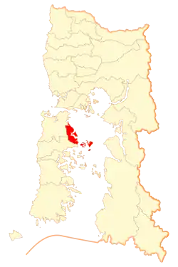 Position de Quemchi (en rouge) au sein de la Région des Lacs.