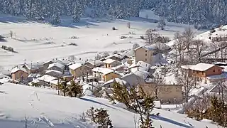 Le village sous la neige.