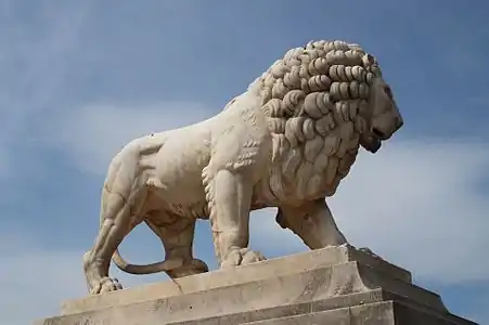 Lion de la terrasse du Jeu-de-Paume