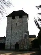 Le clocher-porche de l'église
