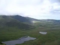 Au nord, la vallée An Ghoill Mhorr depuis le col