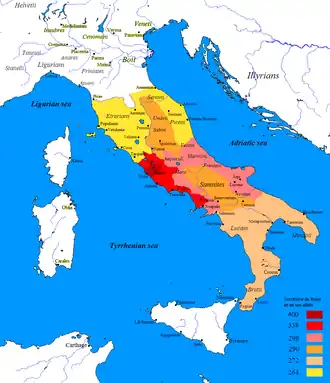 Carte de l'Italie. Rome s'étend d'abord sur le Latium, puis sur les Appenins, l'Italie du Sud et enfin l'Étrurie.