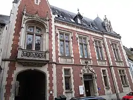 Conseil de prud'hommes et tribunal de commerce de Bourges