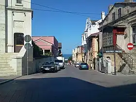 La rue Karatzalis, dans la vieille ville.