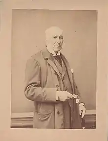 Constant Poelaert (1827-1898), avocat à la Cour d’Appel de Bruxelles, époux d'Ernestine Jacobs.