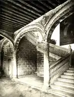 Escalier de Covarrubias (Constantin Uhde, 1888).