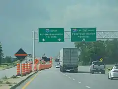 Échangeur avec l'autoroute 20 à Coteau-du-Lac.