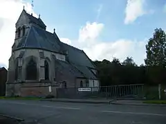 L'église Saint-Cyr.