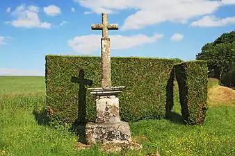 Croix de carrefour près de Corcelotte-en-Montagne.