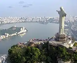 Photographie de la ville de Rio de Janeiro (Brésil) prise par vue aérienne.