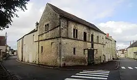 Maison des BarrodeauAncien couvent des CordeliersAvant le site actuel, réhabilité en logements collectifs, les Cordeliers ont occupé transitoirement la maison des Barrodeau