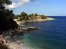 Description de l'image Corfu September 2009 - Kassiopi, Bataria Beach - panoramio.jpg.