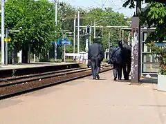 Contrôleurs en gare.