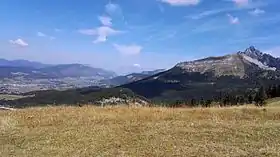 À droite, Roc Cornafion depuis Villard-de-Lans