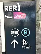 Correspondance avec le RER B (en gare deLa Plaine - Stade de France) indiquée sur un automate.