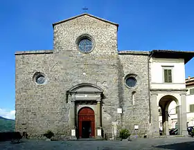 Cathédrale, et sa façade inachevée