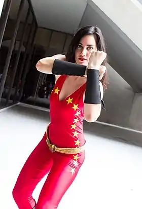 Cosplay de Wonder Girl à la Dragon Con 2013.