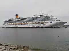 Le navire à quai à Tallinn.
