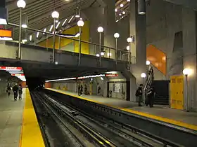 Image illustrative de l’article Côte-Sainte-Catherine (métro de Montréal)