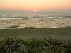 Coucher de soleil sur la plage à Mimizan (Landes)