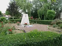 Le monument aux morts.