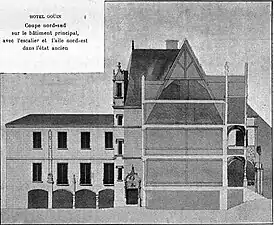 Coupe nord-sud sur le bâtiment principal, avec l'escalier et l'aile nord-est dans l'état ancien.