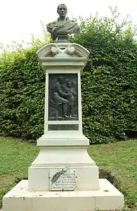 Frédéric-Étienne Leroux, Monument Louis Braille (1887), Coupvray. Élevé grâce à une souscription internationale.