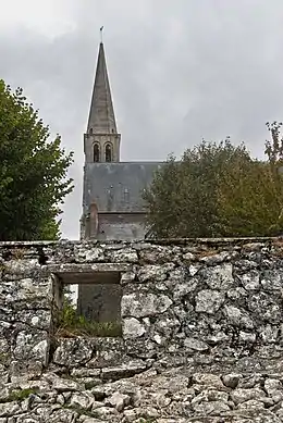 Église Saint-Vincent-et-Sainte-Radegonde de Cour-sur-Loire