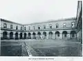 Cour d'honneur de l'ancienne école vétérinaire et monument Ferdinand Laulanié