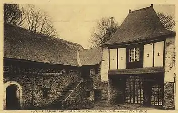 Cour du manoir de Keranmoal, Châteauneuf-du-Faou, Fonds Villard.