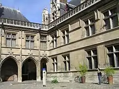 Hôtel de Cluny (1485-1510).