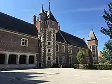 Vue de la cour intérieure du château