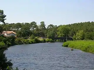 Le pont des Trounques, édifié par l'architecte Saint-Monod en 1931