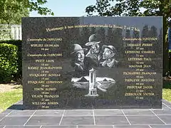 Le monument aux victimes accidents fosse n° 7 et 7 bis des mines de l'Escarpelle.