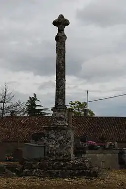 La croix de cimetière (oct. 2012)