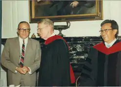 Doctorat honorifique (1979).