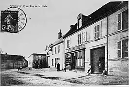 La rue de la Halle