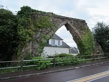 Ruines de l'aqueduc.