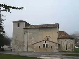 L'église Saint-Saturnin.