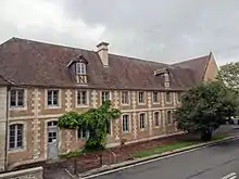 Le conservatoire à rayonnement départemental.