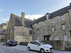 Vue de la chapelle et de la résidence