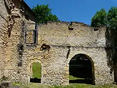 Les ruines du moulin des Merles.