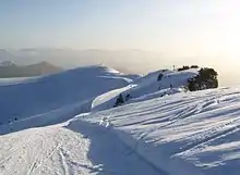 Piste de ski sur la crête du Margériaz.