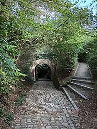 Chemin creux du Crabbegat et escalier menant au parc du Wolvendael