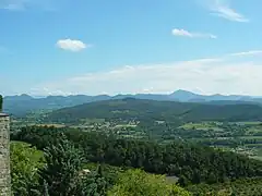 Vue sur les Baronnies du château du Crestet