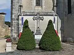 Le monument aux morts.