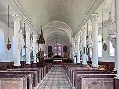 La nef vers le chœur