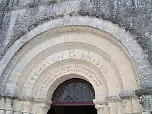 Église paroissiale Saint-Macrin-Saint-Jean-Baptiste de Criteuil, inscription