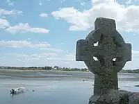 Croix nimbée de l'île de Saint-Cado (Bretagne), ajout des années 1990